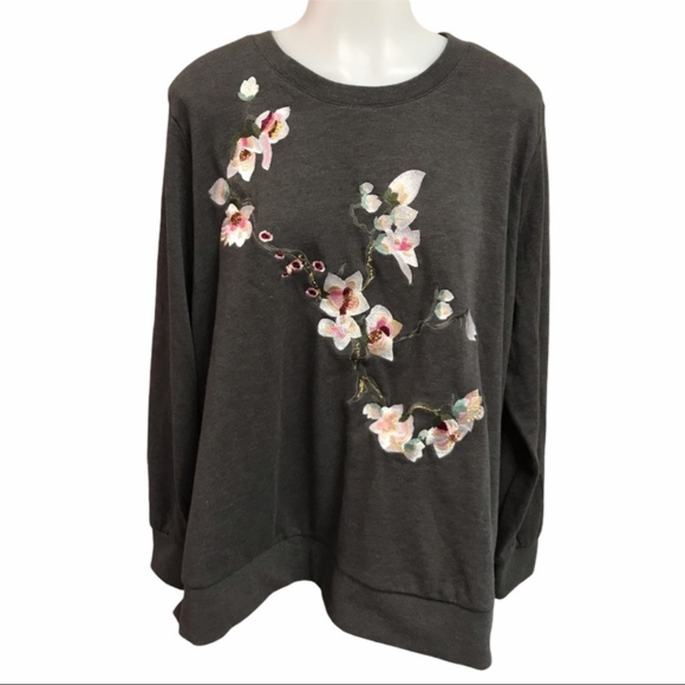 WD.NY Embroidered Sweatshirt Size:1x